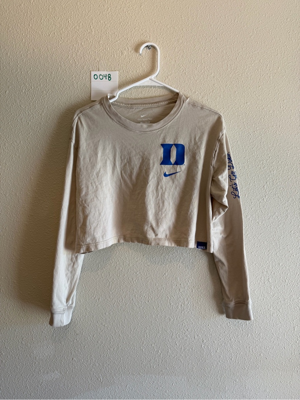 Nike Cropped Long-Sleeve Tee in Cream with Blue Duke Logo